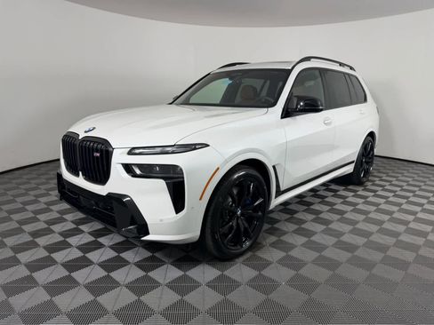 New 2026 BMW X7 M60i image 8