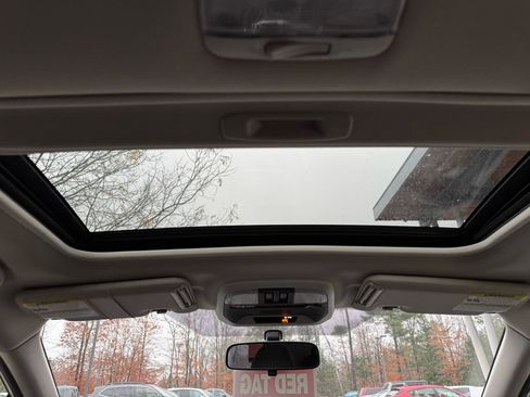 Used 2019 Subaru Crosstrek 2.0i Premium w/ Moonroof Package image 14