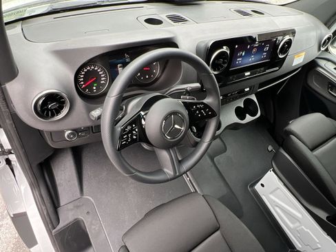 New 2026 Mercedes-Benz Sprinter 2500 image 21