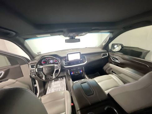 Used 2021 Chevrolet Tahoe Z71 w/ Rear Media and Nav Package image 21