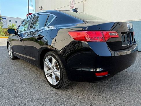 Used 2013 Acura ILX w/ Premium Package FWD image 11
