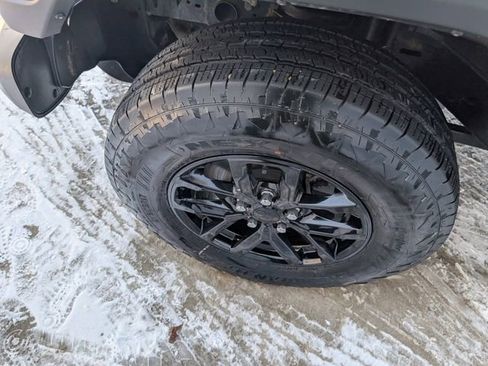 Used 2021 Jeep Gladiator Sport image 11