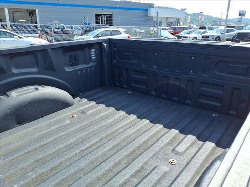 Used 2016 Ford F150 XLT w/ Equipment Group 302A Luxury AWD/4WD image 10