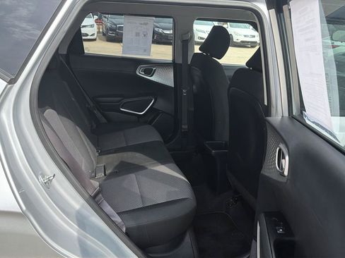 Used 2021 Kia Soul LX FWD image 24