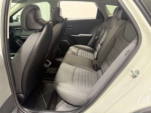 Used 2025 Kia K4 EX image 42