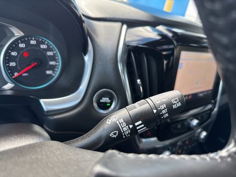 Used 2021 Chevrolet Traverse RS image 40