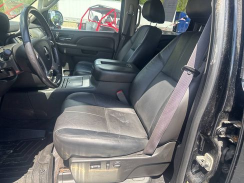 Used 2010 GMC Sierra 1500 SLT w/ All-Terrain Package AWD/4WD image 12
