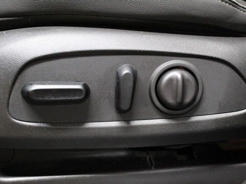 Certified 2024 Buick Encore GX Preferred w/ Comfort Package AWD/4WD image 17