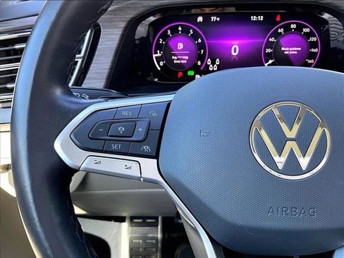 Used 2024 Volkswagen Atlas SEL Premium R-Line image 20