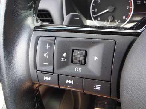 Used 2022 Nissan Rogue SV w/ SV Premium Package AWD/4WD image 27