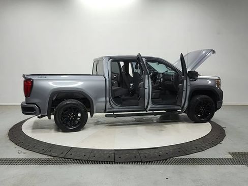 Used 2020 GMC Sierra 1500 Elevation w/ Elevation Value Package AWD/4WD image 17