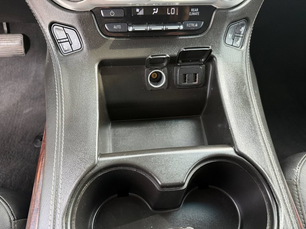 Used 2020 GMC Yukon SLT AWD/4WD image 22
