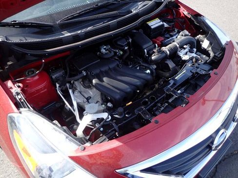 Used 2019 Nissan Versa SV image 21