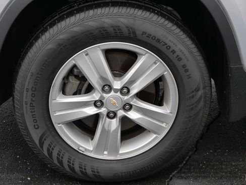 Used 2022 Chevrolet Trax LS w/ Tint and Cruise Package image 15