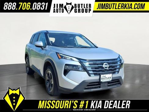 Used 2024 Nissan Rogue SV FWD image 27
