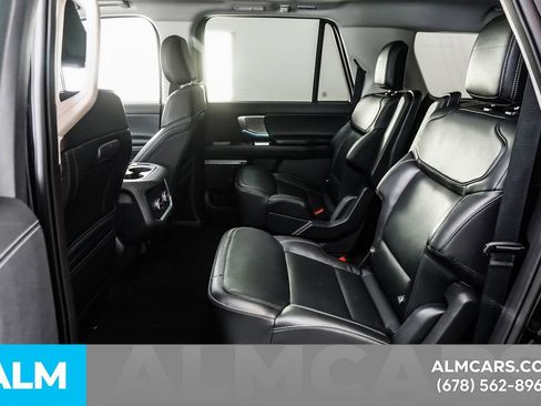 Used 2025 Ford Expedition Max Platinum AWD/4WD image 17