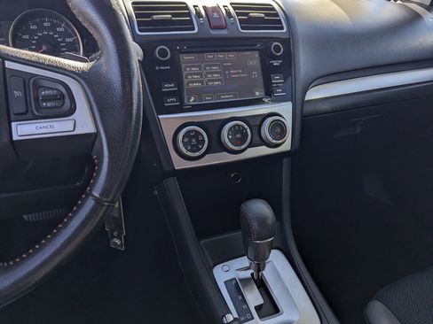 Used 2017 Subaru Crosstrek 2.0i Premium image 10