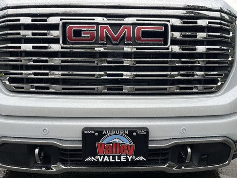 New 2026 GMC Sierra 1500 Denali w/ Denali Reserve Package image 32