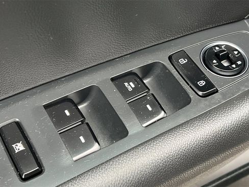 Used 2016 Hyundai Sonata Sport w/ Option Group 1V image 14