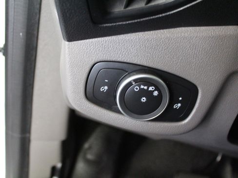 Used 2023 Ford Transit Connect XL image 11