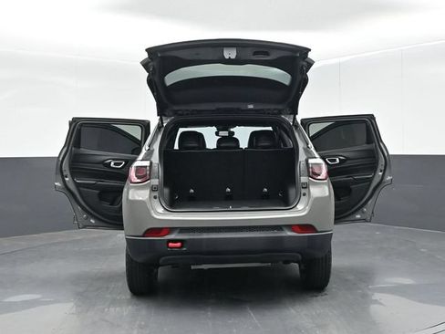 Used 2023 Jeep Compass Trailhawk AWD/4WD image 65