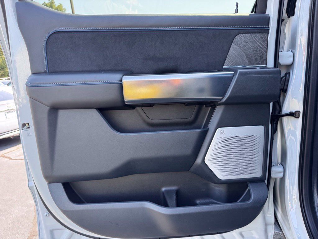 Used 2025 Ford F250 Platinum AWD/4WD image 34
