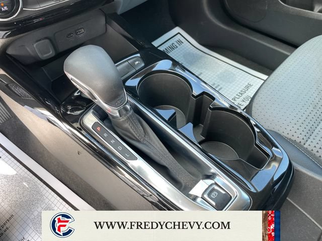 Used 2025 Chevrolet Trax LT FWD image 23