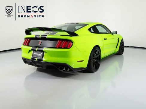 Used 2016 Ford Mustang Shelby GT350R w/ GT350R Equipment Group 920A RWD image 5