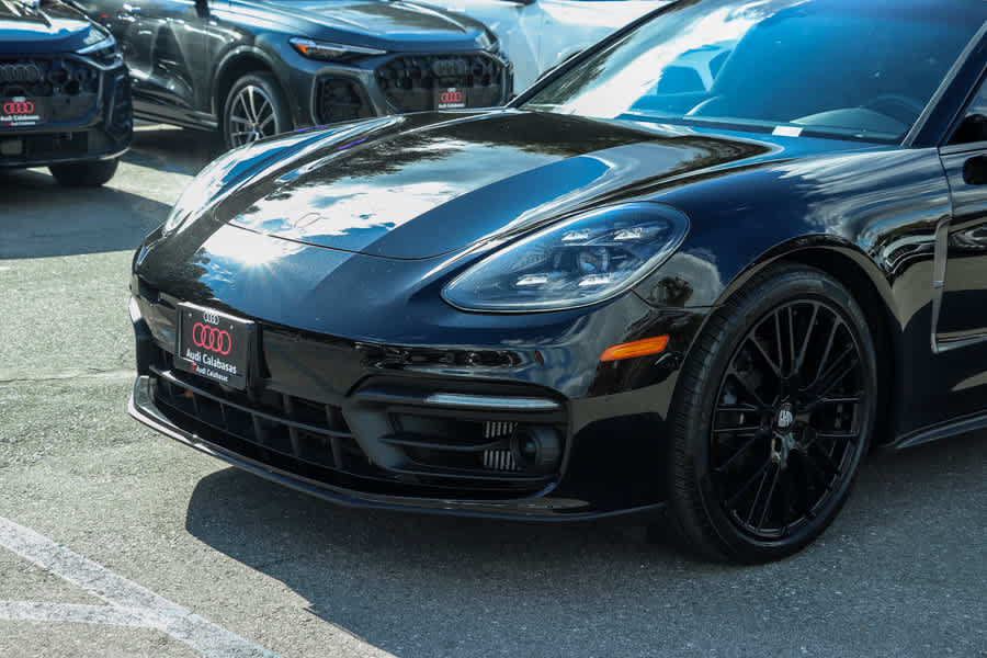 Used 2023 Porsche Panamera RWD image 10