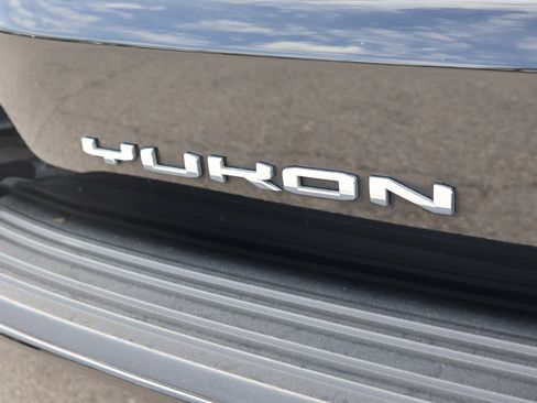 Used 2022 GMC Yukon Denali AWD/4WD image 9