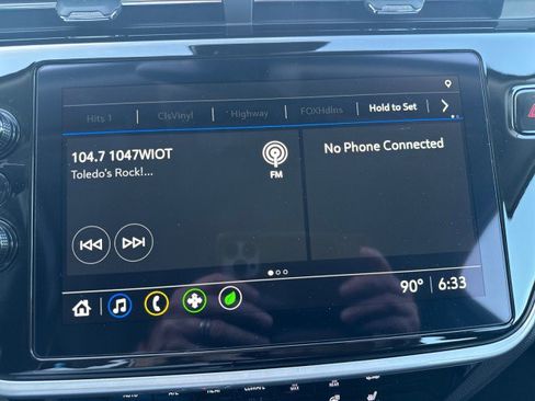Used 2023 Chevrolet Bolt EUV LT w/ Comfort Package FWD image 21