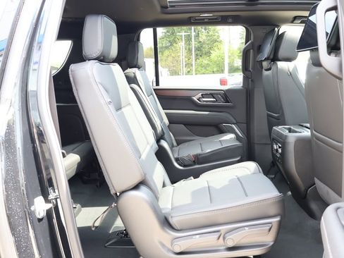 New 2026 GMC Yukon XL Denali w/ Denali Reserve Package AWD/4WD image 41