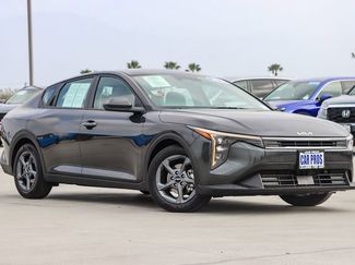 Used 2025 Kia K4 LXS video 2