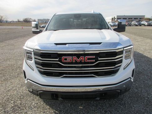 New 2026 GMC Sierra 1500 SLT w/ SLT Premium Plus Package image 12