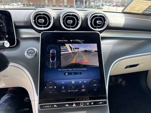 Used 2024 Mercedes-Benz CLE 300 4MATIC Cabriolet image 25