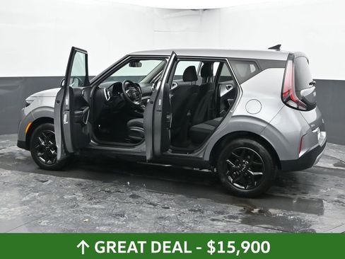 Used 2023 Kia Soul LX w/ Option Group 015 image 53