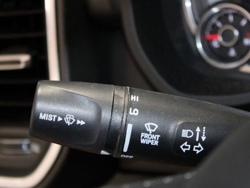 Used 2021 RAM 1500 Laramie AWD/4WD image 22