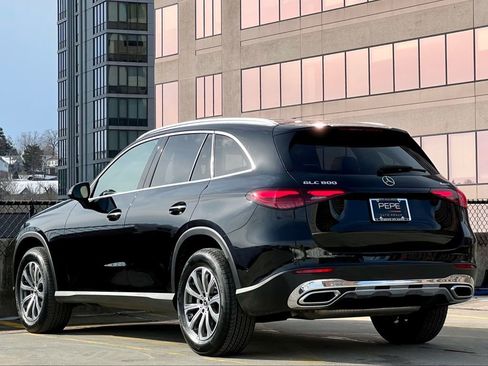 Certified 2023 Mercedes-Benz GLC 300 4MATIC image 5