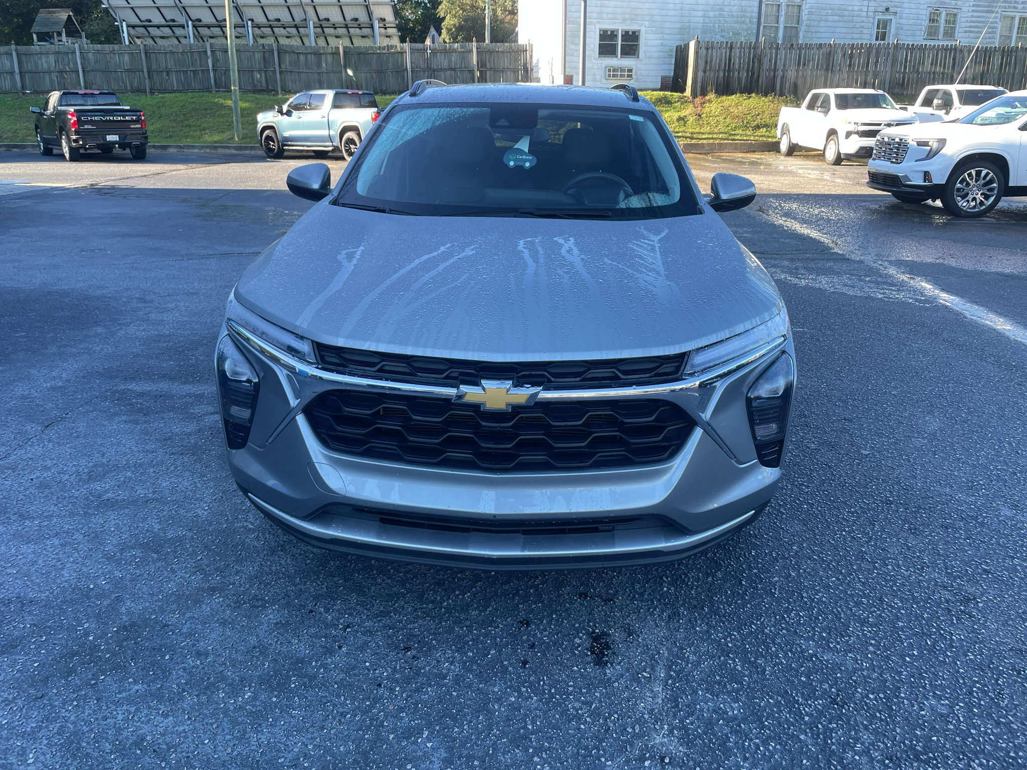 Certified 2025 Chevrolet Trax LT FWD image 3
