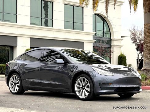 Used 2018 Tesla Model 3 Long Range image 7
