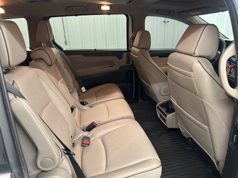 Used 2022 Honda Odyssey Elite image 41