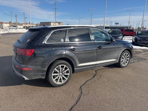 Used 2019 Audi Q7 3.0T Prestige image 4