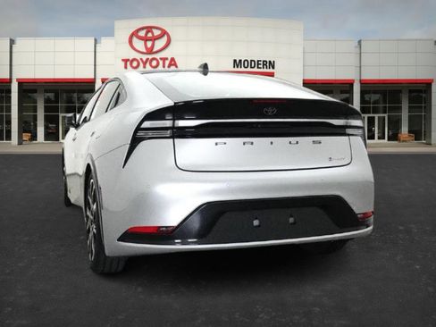 New 2026 Toyota Prius Plug-In Hybrid image 15
