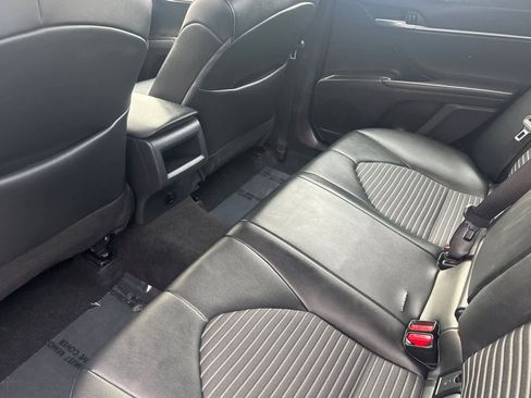 Certified 2023 Toyota Camry SE image 4