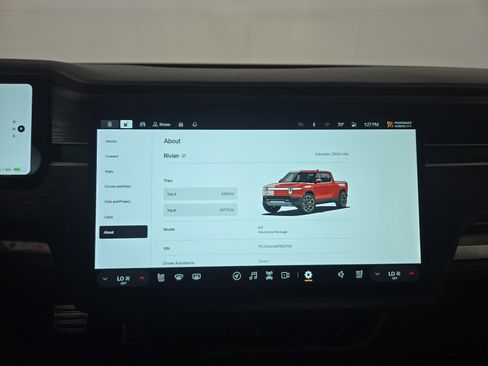 Used 2023 Rivian R1T Adventure image 27