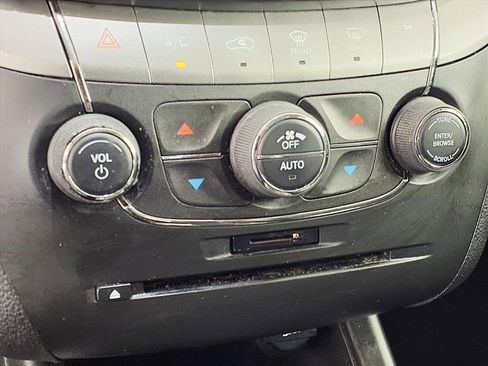 Used 2015 Dodge Journey Crossroad w/ Flexible Seating Group image 21