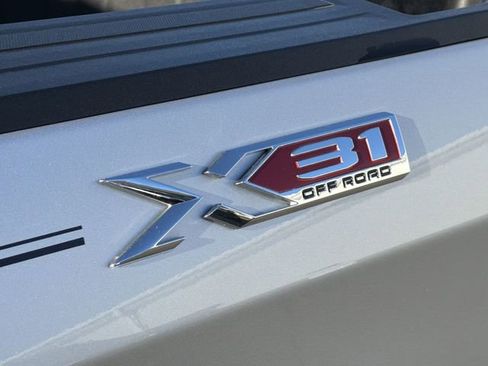 Used 2020 GMC Sierra 1500 SLT w/ SLT Premium Plus Package image 18