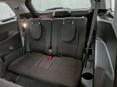 Certified 2023 Ford Explorer XLT w/ Class IV Trailer Tow Package AWD/4WD image 17