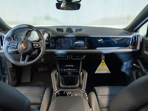 New 2026 Porsche Cayenne GTS AWD/4WD image 26