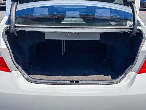 Used 2015 Toyota Camry SE FWD image 25